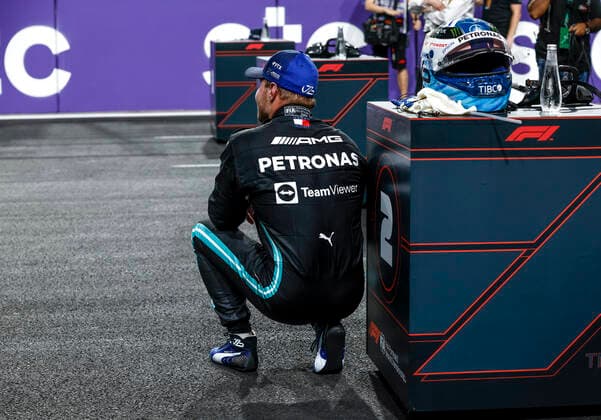 77 Valtteri Bottas FIN, Mercedes AMG Petronas F1 Team , F1 Grand Prix of Saudi Arabia at Jeddah Corniche Circuit on December 4, 2021 in Jeddah, Saudi Arabia Photo by HOCH ZWEI Jeddah Saudi Arabia