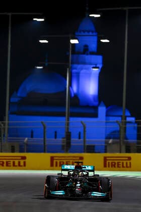 44 Lewis Hamilton GBR, Mercedes AMG Petronas F1 Team , F1 Grand Prix of Saudi Arabia at Jeddah Corniche Circuit on December 4, 2021 in Jeddah, Saudi Arabia Photo by HOCH ZWEI Jeddah Saudi Arabia