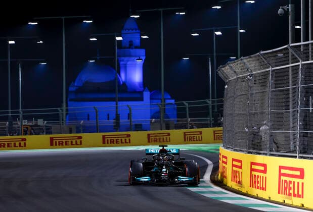 44 Lewis Hamilton GBR, Mercedes AMG Petronas F1 Team , F1 Grand Prix of Saudi Arabia at Jeddah Corniche Circuit on December 4, 2021 in Jeddah, Saudi Arabia Photo by HOCH ZWEI Jeddah Saudi Arabia