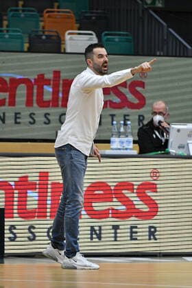 Aleksandar Scepanovic Headcoach PS Karlsruhe Lions Basketball, BARMER 2 Basketball Bundesliga, Season 2010 22, RASTA Vechta PS Karlsruhe Lions, 4 12 2021, 12 Matchday, Rasta Dome Vechta Copyright: xWenzel Eibner-Pressefotox RVA