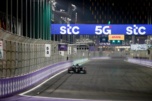 77 Valtteri Bottas FIN, Mercedes AMG Petronas F1 Team , F1 Grand Prix of Saudi Arabia at Jeddah Corniche Circuit on December 4, 2021 in Jeddah, Saudi Arabia Photo by HOCH ZWEI Jeddah Saudi Arabia