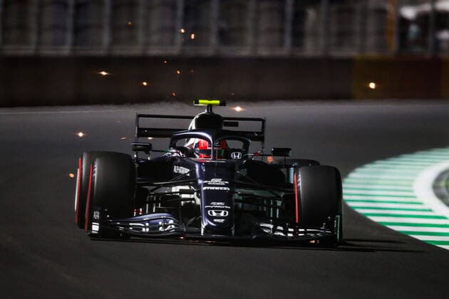 10 GASLY Pierre (fra), Scuderia AlphaTauri Honda AT02, action during the Formula 1 stc Saudi Arabian Grand Prix 2021, 21th round of the 2021 FIA Formula One World Championship, WM, Weltmeisterschaft from December 3 to 5, 2021 on the Jeddah Corniche Circuit, in Jeddah, Saudi Arabia - F1 - SAUDI ARABIAN GRAND PRIX 2021 DPPI Panoramic  20211204_GOODEN_FG0O2448