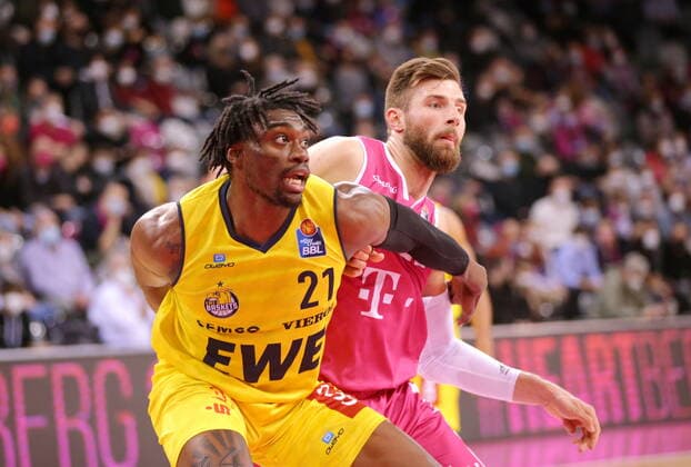 Leon Kratzer Telekom Baskets Bonn vs Tai Odiase EWE Baskets Oldenburg easyCredit BBL 1 Bundesliga , season 2021 2022 , main round 9 matchday
