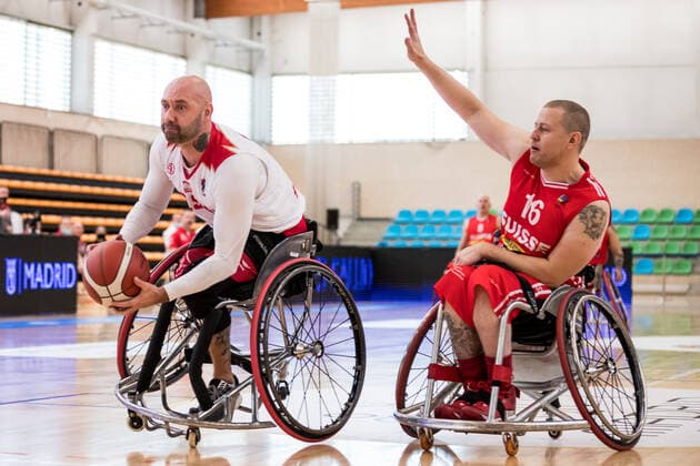 European Championship Wheelchair Basketball 04 12 2021 MADRID, SPAIN 4 December Wheelchair Basketball, Poland vs Switzerland Men, on Day 1 of the European Championship Wheelchair Basketball on 04 12 2021 at Polid Municipal Francisco Fernandez Ochoa in Madrid, Spain Mateusz Filipski Poland, 7 , Nicola Damiano Switzerland, 16 Copyright: xBEAUTIFULxSPORTS Wunderlx