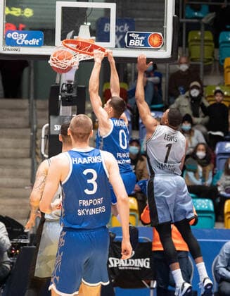 05 12 2021, xsltx, Basketball BBL Bundesliga, Frankfurt Skyliners Hakro Merlins Crailsheim emspor, v l Frankfurts Lukas Wank Shoot Guard Fraport Skyliners puts himself under the basket DFL DFB REGULATIONS PROHIBIT ANY USE OF PHOTOGRAPHS as IMAGE SEQUENCES and or QUASI VIDEO Frankfurt am Main.