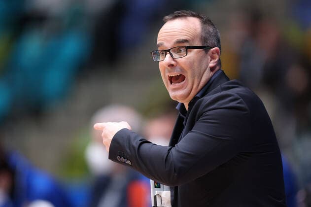 Fraport Skyliners HAKRO Merlins Crailsheim, easyCredit BBL Head Coach Diego Ocampo Fraport Skyliners Basketball easyCredit BBL match between Fraport Skyliners and HAKRO Merlins Crailsheim on 5 December 2021 at Fraport Arena in Frankfurt am Main , Frankfurt am Main Hesse Germany Fraport Arena