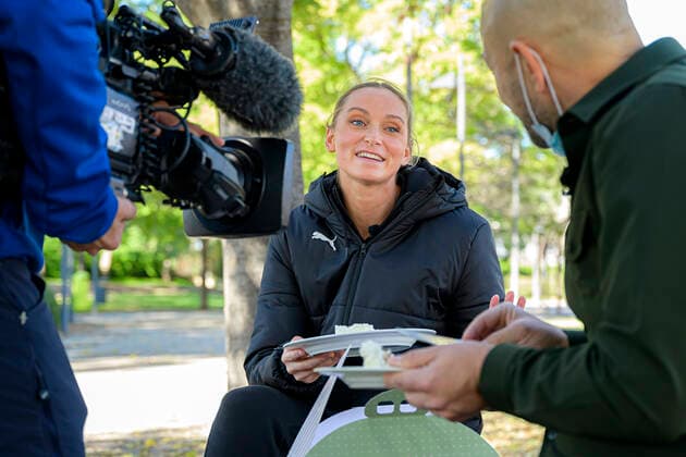 Handball, Womens World Cup, Germany, Preliminary Round, Group E, Media Day Silje Brons Petersen Germany TuS Metzingen on TV Interview with birthday cake Valencia Spain