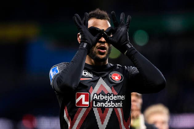 Sport Themen der Woche KW48 Sport Bilder des Tages FCM spiller JUNIOR BRUMADO jubler over scoring til 0-2. Sydbank Pokalen - 1. kvartfinalekamp, Broendby IF - FC Midtjylland, soendag den 5. december 2021 , Broendby Denmark *** FCM player JUNIOR BRUMADO cheers scoring 0 0 Sydbank Cup 1 quarter-final match, Broendby IF FC Midtjylland, Sunday 5 December 2021, Broendby Denmark  Copyright: MartinxSylvestx COP102 spdk20211205-171405-L