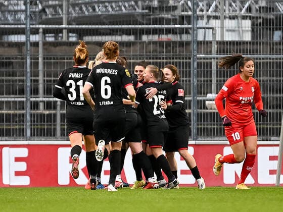 Goal celebrations of the Cologne women after the opening goal Rachel Rinast 1 FC Köln, 31 , Myrthe Moorrees 1 FC Köln, 06 , Laura Donhauser 1 FC Köln, 25 and Marina Georgieva SC Sand, 10 1 FC Koeln vs SC Sand, Football, Womens Bundesliga, 10 Matchday, 2021 2022, 05 12 2021 DFL DFB REGULATES PROHIBIT ANY USE OF PHOTOGRAPHS AS IMAGE SEQUENCES AND OR QUASI VIDEO 1 FC Koeln vs SC Sand, Football, Womens Bundesliga, 10 Matchday, Season 2021 2022, 05 12 2021 Koeln Copyright: xEibner-Pressefotox EP_THR