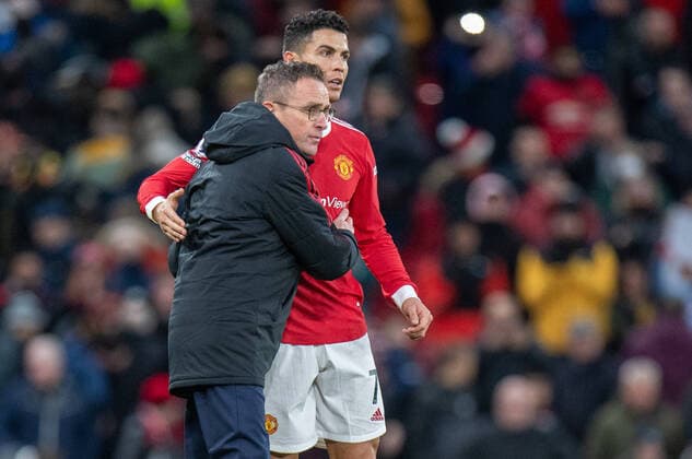 Sport Bilder des Tages MANCHESTER, ENGLAND - DECEMBER 04: manager Ralf Rangnick of Manchester United, ManU and Cristiano Ronaldo of Manchester United during the Premier League match between Manchester United and Crystal Palace at Old Trafford on December 4, 2021 in Manchester, E Manchester United v Crystal Palace - Premier League Copyright: xSebastianxFrejx
