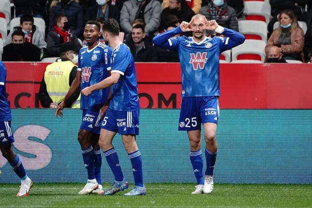 Joie - Equipe de Strasbourg - Ludovic Ajorque (Strasbourg) FOOTBALL : OGC Nice vs Strasbourg - Ligue 1 Uber Eats - Nice - 05 12 2021 NorbertScanella Panoramic 