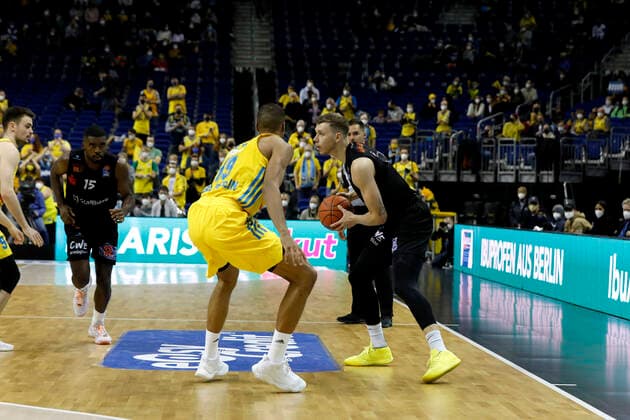 05 12 2021, easyCredit Basketball Bundesliga, BBL, 2021 2022 season, men, Alba Berlin Chemnitz Niners Jan Niklas Wimberg, Niners Chemnitz Berlin Mercedes Benz Arena Berlin Germany.