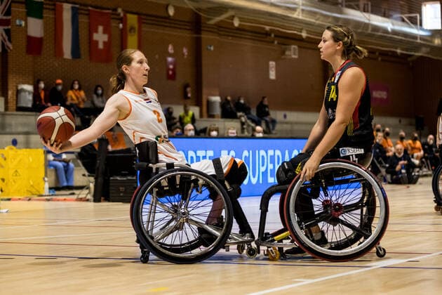 European Championship Wheelchair Basketball 05 12 2021 MADRID, SPAIN 5 December Wheelchair Basketball, Netherlands vs Germany Women, on Day 2 of the European Championship Wheelchair Basketball on 05 12 2021 at Polid Municipal Marques de Samaranch in Madrid, Spain Ilse Arts Netherlands, 2 , Lena Knippelmeyer Germany, 14 Copyright: xBEAUTIFULxSPORTS Wunderlx