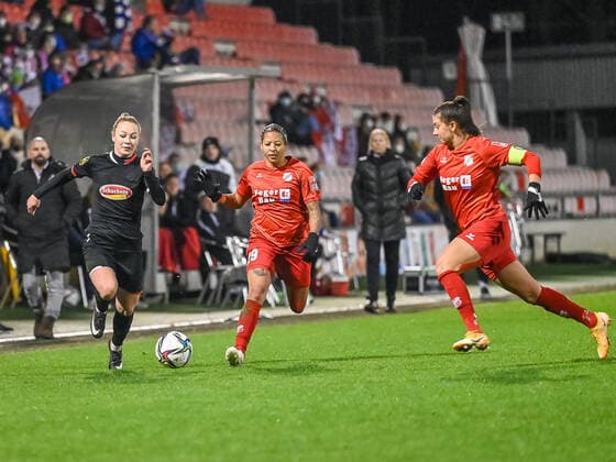 Weronika Zawistowska 1 FC Koeln, 24 , Adrienne Jordan SC Sand, 29 and Marina Georgieva SC Sand, 10 1 FC Koeln vs SC Sand, Football, Women Bundesliga, Matchday 10, 2021 2022, 05 12 2021 DFL DFB REGULATES PROHIBIT ANY USE OF PHOTOGRAPHS AS IMAGE SEQUENCES AND OR QUASI VIDEO 1 FC Koeln vs SC Sand, Football, Women Bundesliga, Matchday 10, Season 2021 2022, 05 12 2021 Koeln Copyright: xEibner-Pressefotox EP_THR