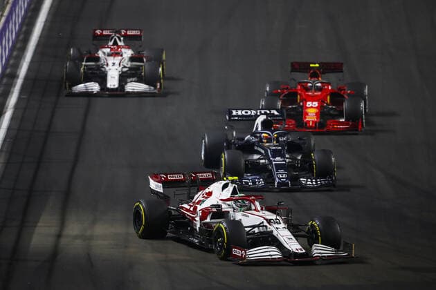 99 GIOVINAZZI Antonio (ita), Alfa Romeo Racing ORLEN C41, action during the Formula 1 stc Saudi Arabian Grand Prix 2021, 21th round of the 2021 FIA Formula One World Championship, WM, Weltmeisterschaft from December 3 to 5, 2021 on the Jeddah Corniche Circuit, in Jeddah, Saudi Arabia - F1 - SAUDI ARABIAN GRAND PRIX 2021 - RACE DPPI Panoramic  00121044__V2_6582.JPG