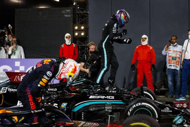 HAMILTON Lewis (gbr), Mercedes AMG F1 GP W12 E Performance, portrait during the Formula 1 stc Saudi Arabian Grand Prix 2021, 21th round of the 2021 FIA Formula One World Championship, WM, Weltmeisterschaft from December 3 to 5, 2021 on the Jeddah Corniche Circuit, in Jeddah, Saudi Arabia - F1 - SAUDI ARABIAN GRAND PRIX 2021 - RACE DPPI Panoramic  00121044__V2_7658.JPG
