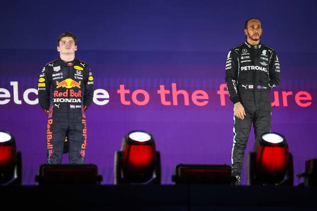 VERSTAPPEN Max (ned), Red Bull Racing Honda RB16B, HAMILTON Lewis (gbr), Mercedes AMG F1 GP W12 E Performance, portrait, podium during the Formula 1 stc Saudi Arabian Grand Prix 2021, 21th round of the 2021 FIA Formula One World Championship, WM, Weltmeisterschaft from December 3 to 5, 2021 on the Jeddah Corniche Circuit, in Jeddah, Saudi Arabia - F1 - SAUDI ARABIAN GRAND PRIX 2021 - RACE DPPI Panoramic 00121044_FGO08221.JPG