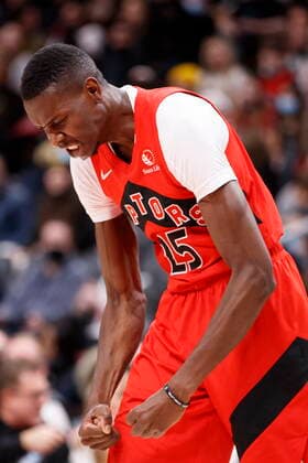 December 5, 2021, Toronto, ON, CANADA: Toronto Raptors forward Chris Boucher (25) reacts during second half NBA, Basketball Herren, USA action against the Washington Wizards, in Toronto, Sunday, Dec. 5, 2021. Raptors Wizards NBA Action - ZUMAc35_ 20211205_zaf_c35_213 Copyright: xColexBurstonx