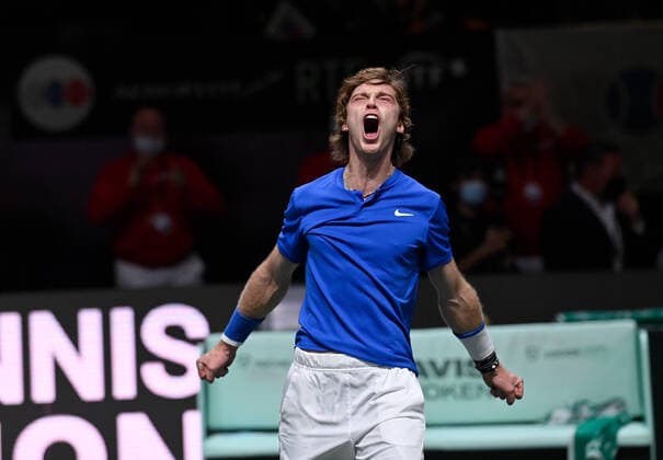 Bilder des Jahres 2021, Sport 12 Dezember Sport Themen der Woche KW48 Sport Bilder des Tages 2021 Davis Cup Finals , Madrid Andrej Rublev , (RUS) *** 2021 Davis Cup Finals , Madrid Andrei Rublev , RUS