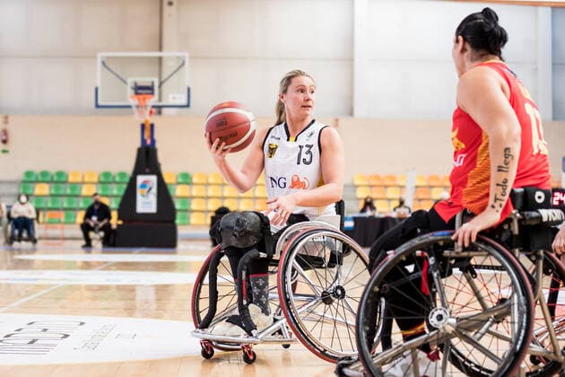 European Championship Wheelchair Basketball 06 12 2021 MADRID, SPAIN December 6 Wheelchair Basketball, Germany vs Spain Women, on Day 3 of the European Championship Wheelchair Basketball on 06 12 2021 at Polid Municipal Francisco Fernandez Ochoa in Madrid, Spain Svenja Mayer Germany, 13 , Victoria Alonso Spain, 13 Copyright: xBEAUTIFULxSPORTS Wunderlx