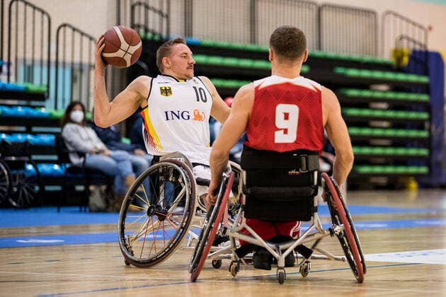 European Championship Wheelchair Basketball 06 12 2021 MADRID, SPAIN 6 December Wheelchair Basketball, Germany vs Poland Men, on Day 3 of the European Championship Wheelchair Basketball on 06 12 2021 at Polid Municipal Francisco Fernandez Ochoa in Madrid, Spain Jan Haller Germany, 10 , Piotr Darnikowski Poland, 9 Copyright: xBEAUTIFULxSPORTS Wunderlx