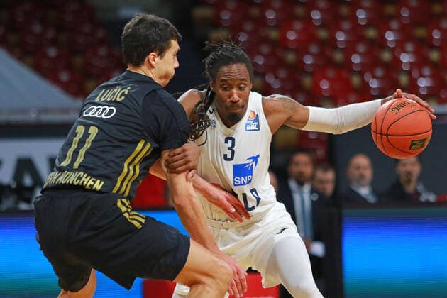 11 Vladimir Lucic FCBB red, vs 3 Robert Lowery MLP Academics Heidelberg Basketball BBL FC Bayern Munich vs MLP Academics Heidelberg, at Audi Dome on 06 12 2021 PHOTO Mladen Lackovic LakoPress