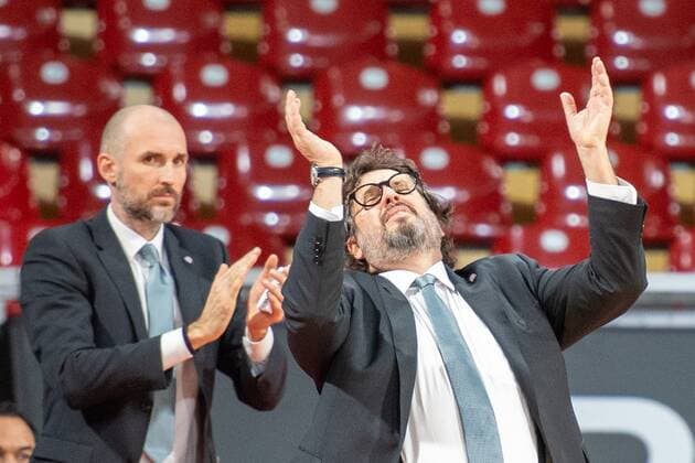 Head Coach Andrea Trinchieri FC Bayern , FC Bayern Basketball vs MLP Academics Heidelberg, easyCredit BBL, 06 12 2021 Muenchen Bayern Germany Copyright: xkolbert-press UlrichxGamelx