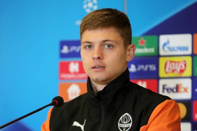 KYIV, UKRAINE - DECEMBER 06, 2021 - Midfielder of FC Shakhtar Valerii Bondar is pictured during the press conference, PK, Pressekonferenz ahead of the UEFA Champions League group stage (group D) matchday 6 game against FC Sheriff (Tiraspol, Moldova) on the premises of Sviatoshyn Sports Complex, Kyiv, Kyiv, capital of Ukraine Pre-match news conference of Shakhtar in Kyiv  Copyright: xPavloxBahmutx