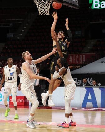 Gavin Schilling Bayern Basketball, 34 pts GER, FC Bayern Basketball vs Academics Heidelberg, Basketball, 1 Bundesliga, Season 2021 2022, 06 12 2021, GER, FC Bayern Basketball vs Academics Heidelberg, Basketball, 1 Bundesliga, Season 2021 2022, 06 12 2021, Muenchen Copyright: xEIBNER MarcelxEngelbrechtx EP_EER