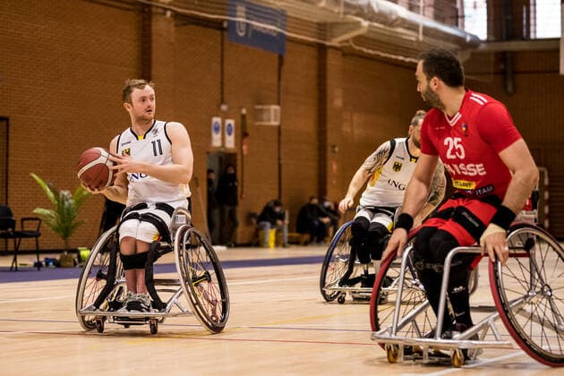 European Championship Wheelchair Basketball 07 12 2021 MADRID, SPAIN December 7 Wheelchair Basketball, Germany vs Switzerland Men, on Day 4 of the European Championship Wheelchair Basketball on 07 12 2021 at Polid Municipal Marques de Samaranch in Madrid, Spain Jan Sadler Germany, 11 , Jan Schuler Switzerland, 25 Copyright: xBEAUTIFULxSPORTS Wunderlx