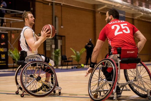 European Championship Wheelchair Basketball 07 12 2021 MADRID, SPAIN December 7 Wheelchair Basketball, Germany vs Switzerland Men, on Day 4 of the European Championship Wheelchair Basketball on 07 12 2021 at Polid Municipal Marques de Samaranch in Madrid, Spain Jan Sadler Germany, 11 , Jan Schuler Switzerland, 25 Copyright: xBEAUTIFULxSPORTS Wunderlx