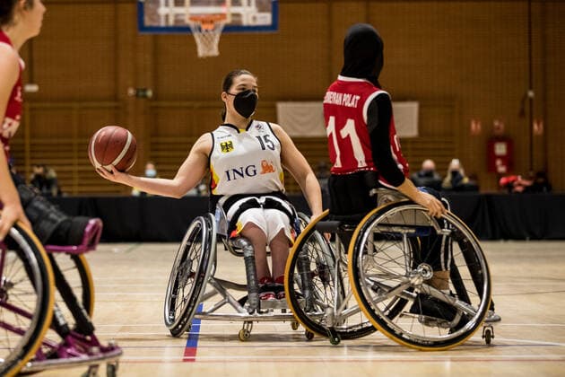 European Championship Wheelchair Basketball 07 12 2021 MADRID, SPAIN December 7 Wheelchair Basketball, Germany vs Turkey Women, on Day 4 of the European Championship Wheelchair Basketball on 07 12 2021 at Polid Municipal Marques de Samaranch in Madrid, Spain Valeska Finger Germany, 15 , Zuemeyran Polat Turkey, 11 Copyright: xBEAUTIFULxSPORTS Wunderlx