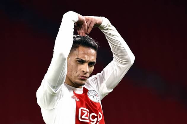 AMSTERDAM Antony of Ajax celebrates 2 1 during the UEFA Champions League match between Ajax Amsterdam and Sporting CP at the Johan Cruijff ArenA on December 7, 2021 in Amsterdam, Netherlands ANP MAURICE VAN STEEN UEFA Champions League 2021 2022 xVIxANPxSportx xxANPxIVx 441749802