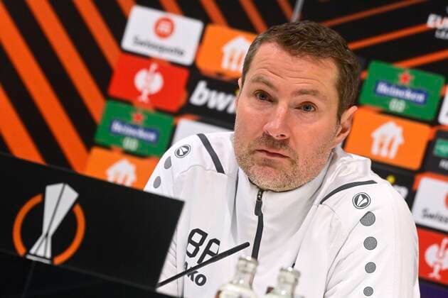 ANTWERP, BELGIUM - DECEMBER 08 : Brian Priske head coach of Antwerp FC pictured during a press conference, PK, Pressekonferenz of Royal Antwerp FC prior to their Europa League game against Olympiacos on December 8, 2021 in Antwerp, Belgium, 8 12 2021 ( media activities Royal Antwerp - Europa League PhotoNews Panoramic 