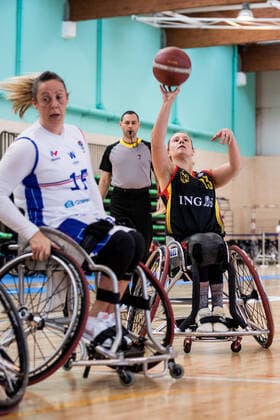 European Championship Wheelchair Basketball 08 12 2021 MADRID, SPAIN December 8 Wheelchair Basketball, France vs Germany Women, on Day 5 of the European Championship Wheelchair Basketball on 08 12 2021 at Polid Municipal Francisco Fernandez Ochoa in Madrid, Spain Angelique Pichon France, 15 , Svenja Mayer Germany, 13 Copyright: xBEAUTIFULxSPORTS Wunderlx