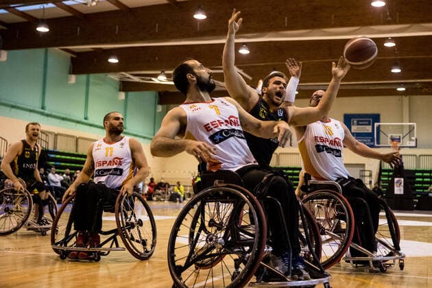European Championship Wheelchair Basketball 08 12 2021 MADRID, SPAIN December 8 Wheelchair Basketball, Spain vs Germany Men, on Day 5 of the European Championship Wheelchair Basketball on 08 12 2021 at Polid Municipal Francisco Fernandez Ochoa in Madrid, Spain Pablo Zarzuela Spain, 7 , Matthias Guentner Germany, 6 , Asier Garcia Spain, 13 Copyright: xBEAUTIFULxSPORTS Wunderlx