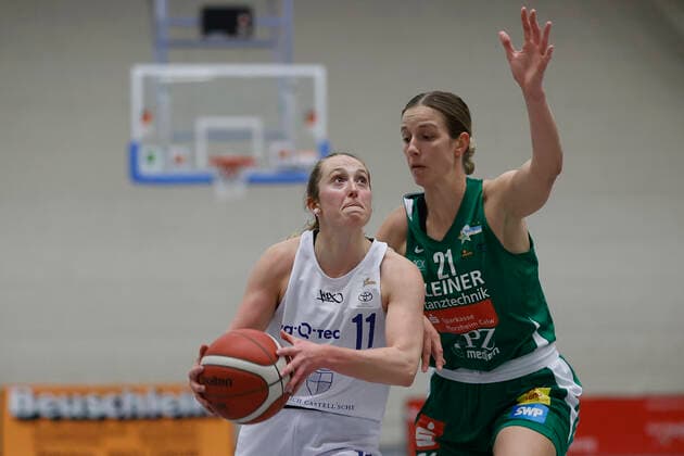 08 12 2021, Basketball, Women, DBBL Cup, Round of 16, QOOL Sharks Rutronik Stars Keltern, GER, Wuerzburg, TGW Sportzentrum Feggrube Picture v li Jessica Hanson QOOL Sharks and Alexandria Kiss Rusk Rutronik Stars Keltern Copyright: HMBxMedia xHeikoxBecker
