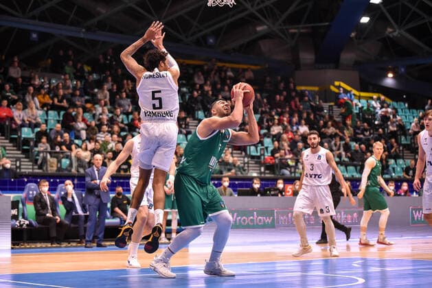 7DAYS EUROCUP KOSZYKOWKA MEZCZYZN 6 KOLEJKA MECZ WKS SLASK WROCLAW - HAMBURG TOWERS 7DAYS EUROCUP BASKETBALL MANS MATCH WKS SLASK WROCLAW - HAMBURG TOWERS KEREM KANTER FOT. PRZEMYSLAW KAROLCZUK 400MM.PL NEWSPIX.PL --- Newspix.pl  211208_slask_hamburg_KAR-6