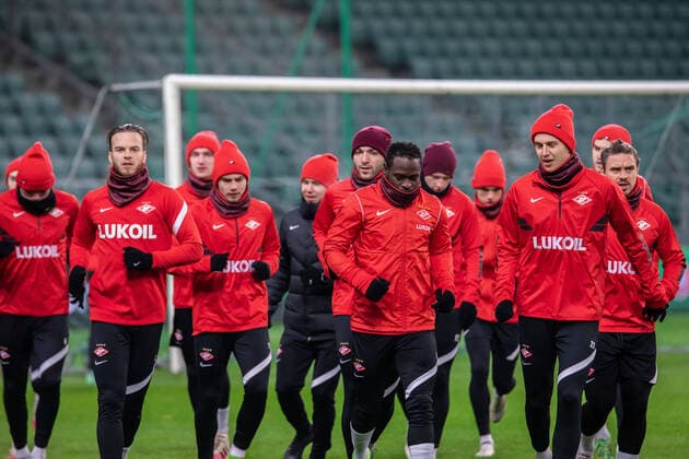 December 8, 2021, Warsaw, Poland: Players of Spartak Moscow seen during the official training session one day before the UEFA Europa League Group Stage match between Legia Warszawa and Spartak Moscow at Marshal Jozef Pilsudski Legia Warsaw Municipal Stadium. Warsaw Poland - ZUMAs197 20211208_zaa_s197_247 Copyright: xMikolajxBarbanellx