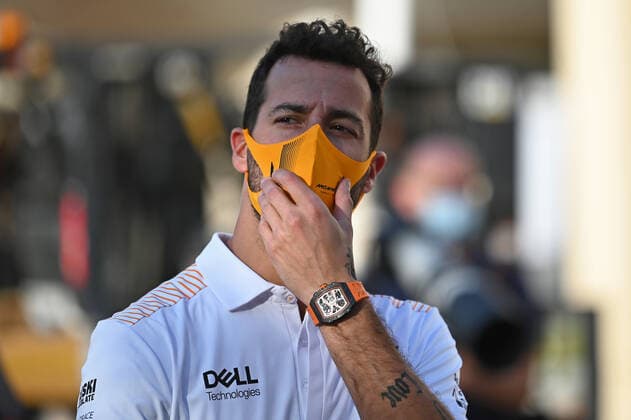 09 12 2021, xekx, Formula 1 FIA, Abu Dhabi Grand Prix 2021 emspor, Daniel Ricciardo McLaren, 3 DFL DFB REGULATIONS PROHIBIT ANY USE OF PHOTOGRAPHS as IMAGE SEQUENCES and or QUASI VIDEO Abu Dhabi eel-fotografie Eberhard Krieger