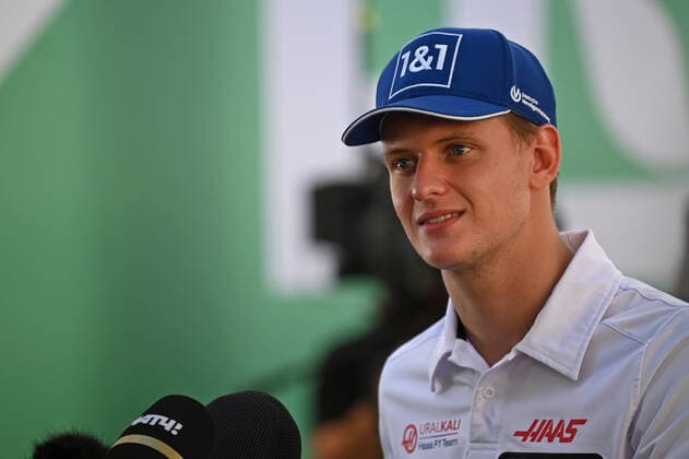 09 12 2021, xekx, Formula 1 FIA, Abu Dhabi Grand Prix 2021 emspor, Mick Schumacher Haas F1, 47 DFL DFB REGULATES PROHIBIT ANY USE OF PHOTOGRAPHS as IMAGE SEQUENCES and or QUASI VIDEO Abu Dhabi eel-fotografie Eberhard Krieger