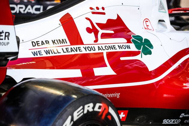 Sport Themen der Woche KW49 Sport Bilder des Tages RAIKKONEN Kimi (fin), Alfa Romeo Racing ORLEN C41, farewell decoration on the car during the Formula 1 Etihad Airways Abu Dhabi Grand Prix 2021, 22th round of the 2021 FIA Formula One World Championship, WM, Weltmeisterschaft from December 10 to 12, 2021 on the Yas Marina Circuit, in Yas Island, Abu Dhabi - F1 - ABU DHABI GRAND PRIX 2021 DPPI Panoramic  20211209_GOODEN_FG0O4374