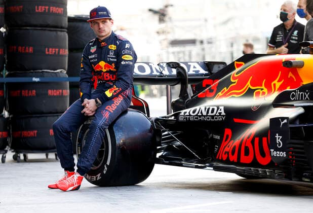 33 Max Verstappen NED, Red Bull Racing , F1 Grand Prix of Abu Dhabi at Yas Marina Circuit on December 9, 2021 in Abu Dhabi, United Arab Emirates Photo by HOCH ZWEI Abu Dhabi United Arab Emirates