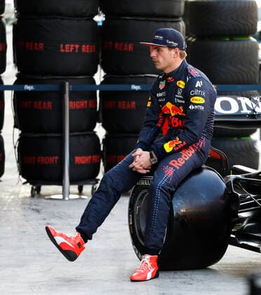 33 Max Verstappen NED, Red Bull Racing , F1 Grand Prix of Abu Dhabi at Yas Marina Circuit on December 9, 2021 in Abu Dhabi, United Arab Emirates Photo by HOCH ZWEI Abu Dhabi United Arab Emirates