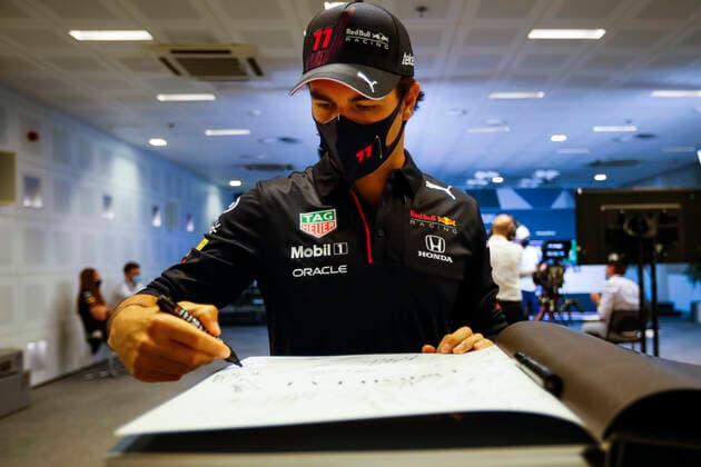 11 Sergio Perez MEX, Red Bull Racing , F1 Grand Prix of Abu Dhabi at Yas Marina Circuit on December 9, 2021 in Abu Dhabi, United Arab Emirates Photo by HOCH ZWEI Abu Dhabi United Arab Emirates