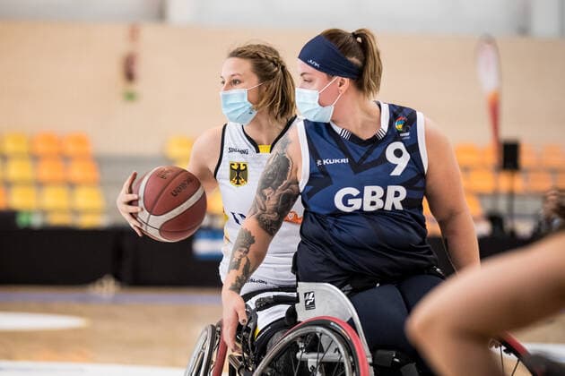 European Championship Wheelchair Basketball 09 12 2021 MADRID, SPAIN 9 December Wheelchair Basketball, Germany vs Great Britain Ladies on Day 6 of the European Championship Wheelchair Basketball on 09 12 2021 at Polid Municipal Francisco Fernandez Ochoa in Madrid, Spain Lena Knippelmeyer Germany, 14 , Jude Hamer Great Britain, 9 Copyright: xBEAUTIFULxSPORTS Wunderlx