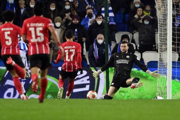 SAN SEBASTIAN PSV Eindhoven goalkeeper Joel Drommel during the UEFA Europa League match between Real Sociedad and PSV Eindhoven at Estadio de Anoeta on December 9, 2021 in San Sebastian, Spain ANP OLAF KRAAK UEFA Europa League 2021 2022 xVIxANPxSportx xxANPxIVx 441832417
