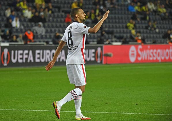 09 12 2021, xjhx, football UEFA Europa League, Fenerbahce Istanbul Eintracht Frankfurt emspor, v l goal celebration after the goal celebrating the goal celebrate 0 1 by Djibril Sow Eintracht Frankfurt DFL DFB REGULATIONS PROHIBIT ANY USE OF PHOTOGRAPHS as IMAGE SEQUENCES and or QUASI VIDEO Istanbul