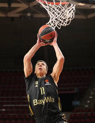Vladimir Lucic Bayern Basketball, 11 points GER, FC Bayern Basketball vs Anadolu EFES Istanbul, Basketball, EuroLeague, 2021 2022 season, 09 12 2021, GER, FC Bayern Basketball vs Anadolu EFES Istanbul, Basketball, EuroLeague, 2021 2022 season, 09 12 2021, Muenchen Copyright: xEIBNER MarcelxEngelbrechtx EP_EER