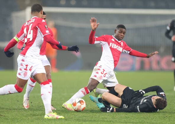 SOCCER - UEFA EL, Sturm vs Monaco GRAZ,AUSTRIA,09.DEC.21 - SOCCER - UEFA Europa League, group stage, SK Sturm Graz vs AS Monaco. Image shows Eliot Matazo (Monaco) and Ivan Ljubic (Sturm) .  GEPAxpictures xChrisxBauer